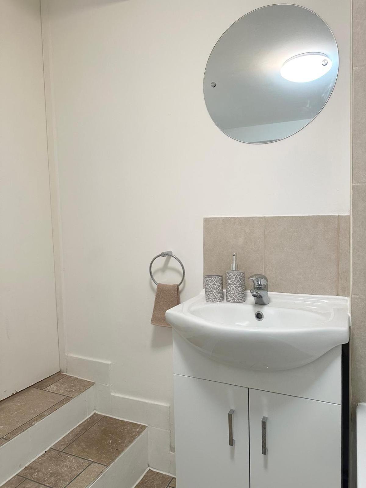 Cosy 1 Bedroom Flat In Апартаменты